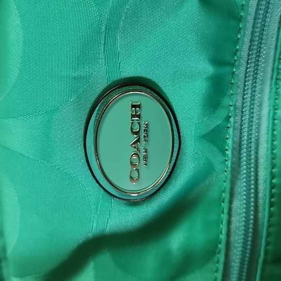 COACH TEAL (AQUA) DUFFEL BAG - Picture 2 of 14